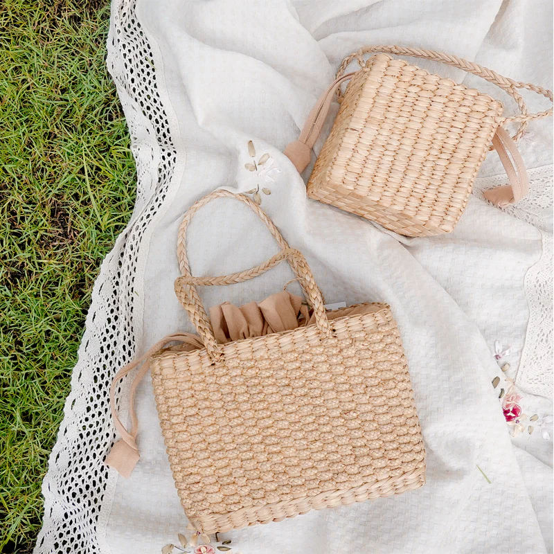 The Tansanee ~ Handwoven Straw Bag
