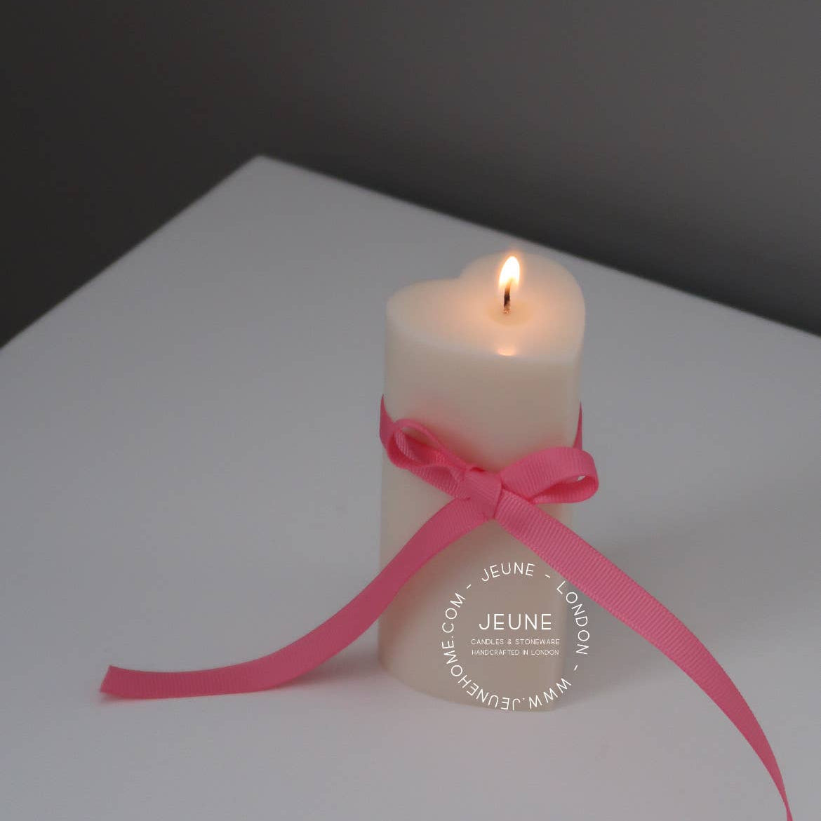 Heart Pillar Candle Off-White ~ Sandalwood & Vanilla