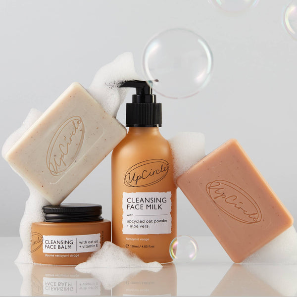 UpCircle Beauty UK - Eco Cleansing Face Milk with Aloe Vera + upcycled Oat Powder