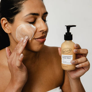 UpCircle Beauty UK - Eco Cleansing Face Milk with Aloe Vera + upcycled Oat Powder
