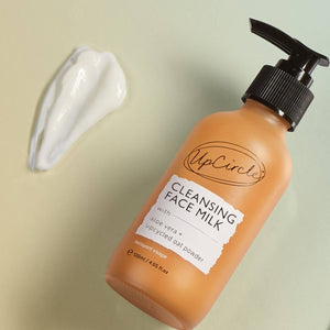UpCircle Beauty UK - Eco Cleansing Face Milk with Aloe Vera + upcycled Oat Powder