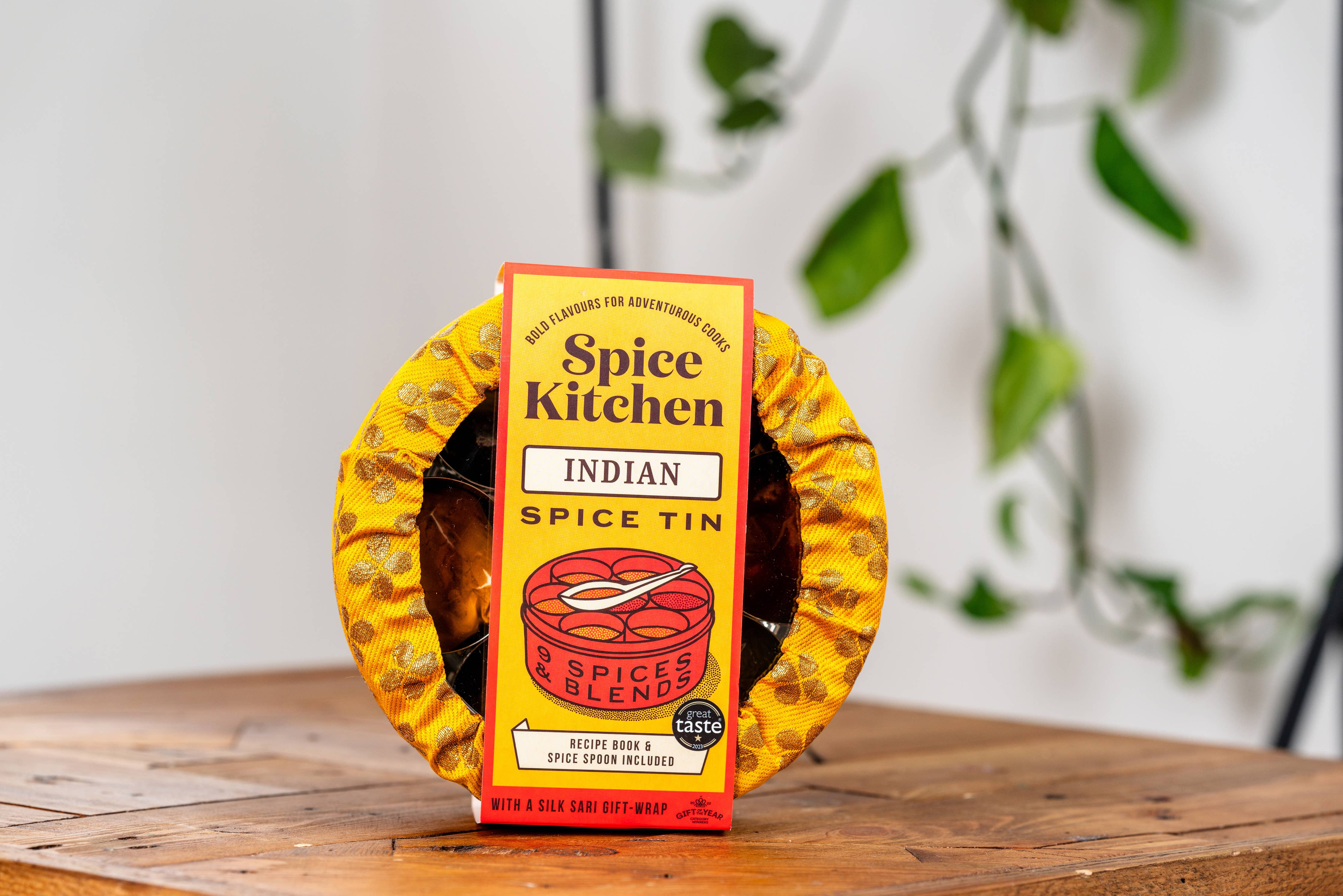 Spice Kitchen - Indian Spice Tin with 9 Spices – Gift of the Year Winner