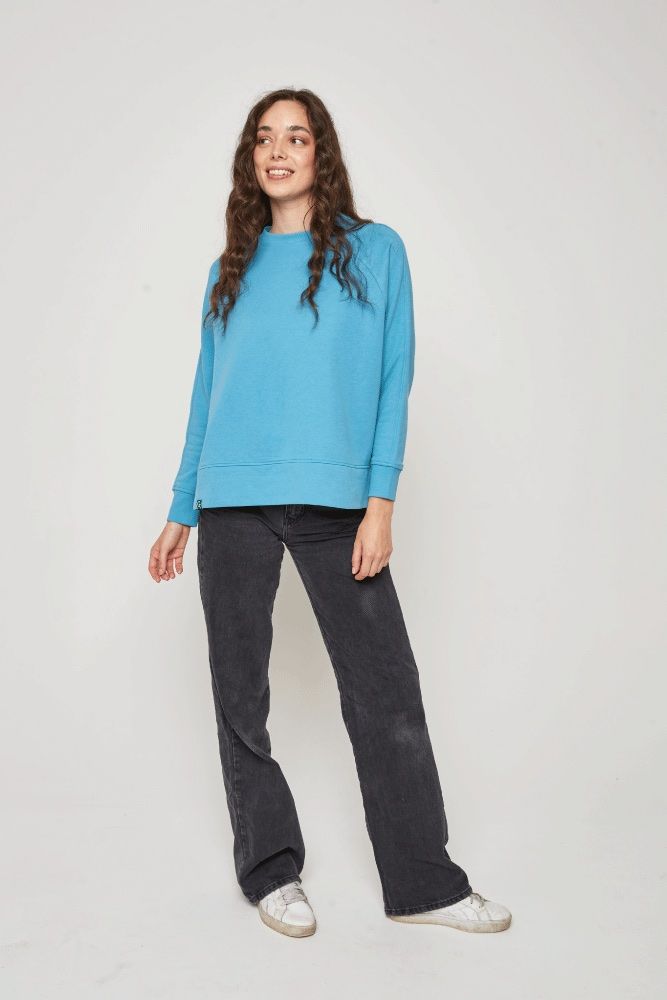 ORGANIC COTTON OVERSIZED SWEATER - CYAN BLUE